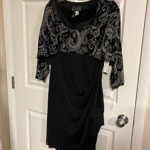 Ladies Evening Dress, Size 16, Black sleeveless w/jacket, NWT